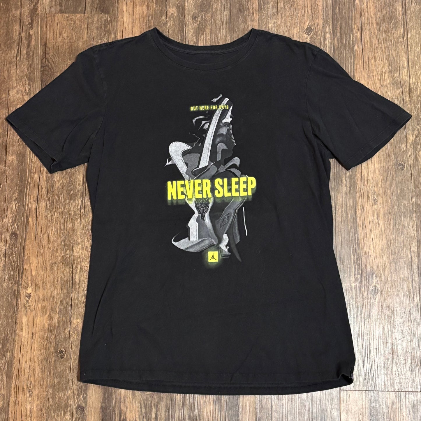 MEN'S AIR JORDAN "NEVER SLEEP" TEE SZ MEDIUM