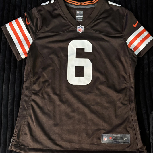 WOMEN’S BAKER MAYFIELD BROWNS NIKE JERSEY SIZE LARGE