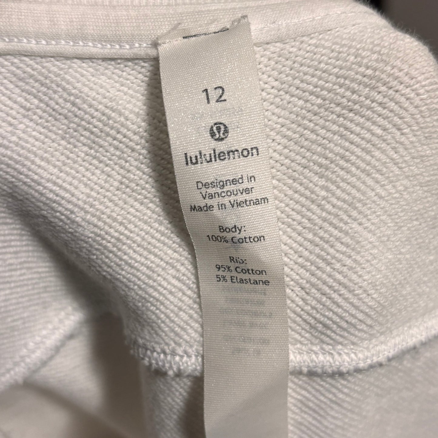 WOMEN'S WHITE LULULEMON SWEATSHIRT SZ 12 (XL)