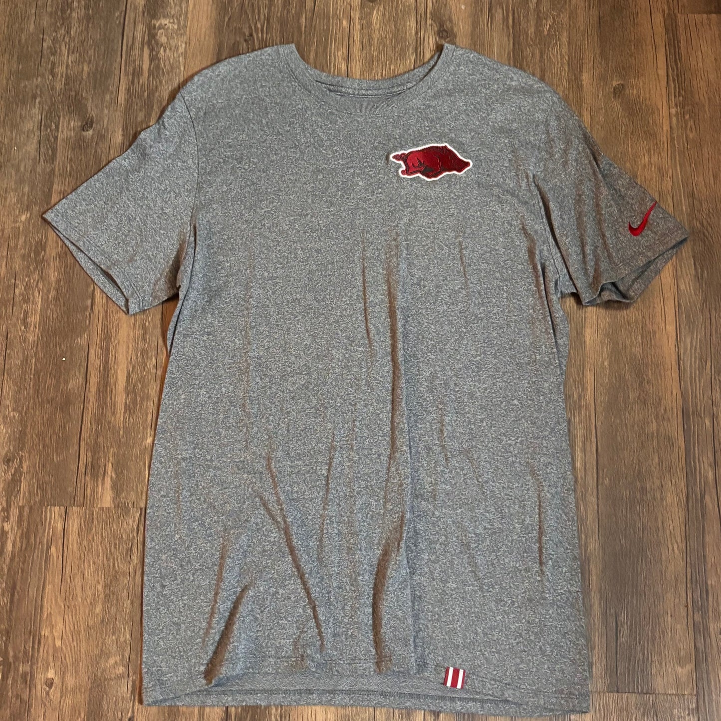 NIKE ARKANSAS RAZORBACK SHIRT SIZE LARGE